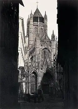 Kostel svatého Malo (St. Maclou), hlavní brána, albuminový tisk ze skleněného deskového negativu, asi 1855