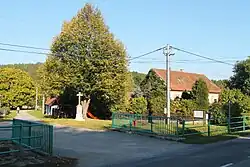 Náves v Újezdě u Tišnova