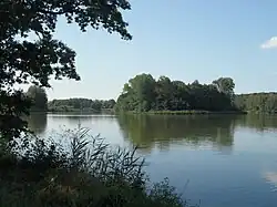 Celkový pohled od hráze