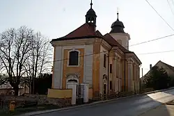 Únětice, kostel Nanebevzetí Panny Marie 4.JPG