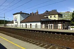 Železniční zastávka město (pohled z kolejiště)