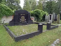 Židovský hřbitov Čáslav, rodina Pickova