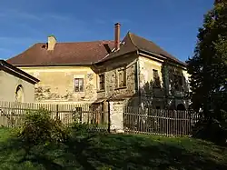 Číhaná, fara čp.1.jpg