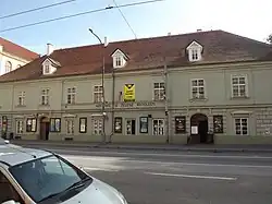 severní křídlo domu z Husovy ulice