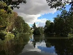 Rybník v severní části parku (2015)