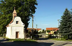 Náves v Čejeticích