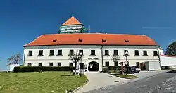 Zámek, někdejší tvrz a řádová komenda templářů v Čejkovicích