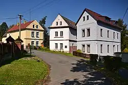 Severní strana návsi