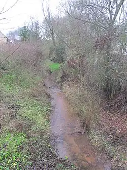 Černocký potok z mostu v Soběchlebech