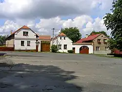 Náves v Červených Janovicích