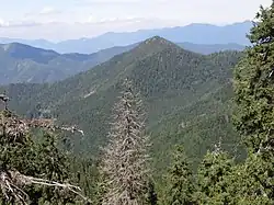 Výhled na Čierňavský vrch ze Šiprúně