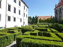 Italská zahrada s labyrintem