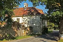 Řečice castle in Řečice, west view.jpg