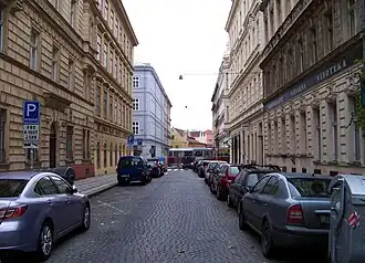 Pohled od Plaské ulice