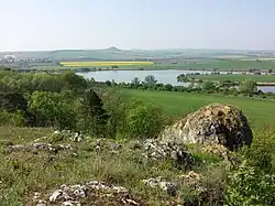 Šibeník pohledem z přírodní rezervace Šibeničník