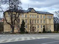 Škola Winterberg.jpg