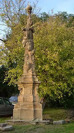 Socha sv. Jana Nepomuckého v obci Škrle