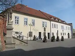 Stará fara a bývalá scholasterie, dnes muzeum