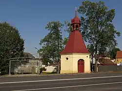 Šlovice, kaple na návsi.jpg