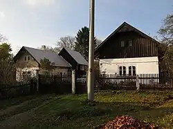 Štidla, usedlost čp.8 s výměnkem čp.24.jpg