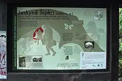 Informační panel u jeskyně Šipka