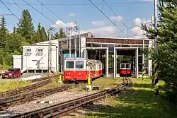 Jednotka řady 405.95 odjíždí ze stanice Štrba