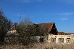 Panský dvůr Ševětín, 1948 Státní výzkumná stanice zemědělská (Dr. V. Holý, profesor Vysoké školy zemědělské v. v., Švamberk, pošta Ševětín),[25] od r. 1949 Státní statek Ševětín (státní šlechtitelská stanice se zaměřením na jeteloviny), Ředitelství šlechtitelských a chovatelských stanic, Šlechtitelský a semenářský podnik Tábor[26] kdy v něm sídlil národní podnik „Oseva“, od 70. let JZD Ševětín