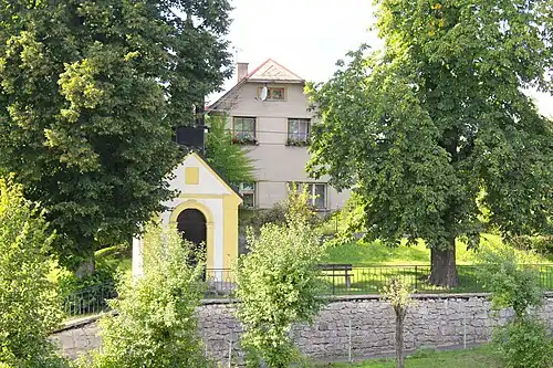 Pohled na kapličku ve Žďárku