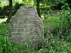 ŽH Bohostice, náhrobek s černýšem hajním 01.jpg