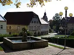 Žacléř, kašna.jpg