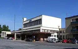 Železniční stanice Poděbrady - exteriér 3.jpg