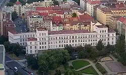 Žižkov, směr Olšanské hřbitovy z žižkovské věže b.jpg