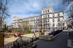 Střední umělecká škola uměleckého průmyslu, Praha-Vinohrady (1927)