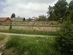 pohled od bezejmenného přítoku Cerekvického potoku