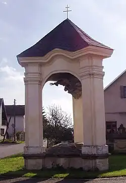 Žireč - kaple nejsvětější Trojice.JPG