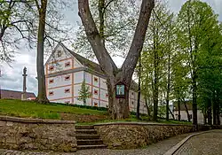 Barokní zámecký špýchar, součást expozice muzea