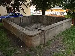 Žlutice - kašna na Malém náměstí (2).JPG