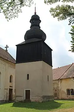 Žumberk, kostel Všech svatých (2017-07-04; 02).jpg