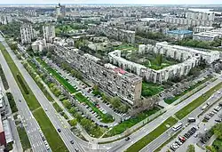 Jeden z obytných domů v Bloku 28)