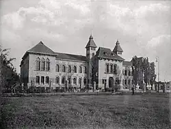 Gubernský a zemský dům v Poltavě (nyní v něm sídlí Muzeum místních tradic)