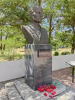 Busta v Novofedorivce