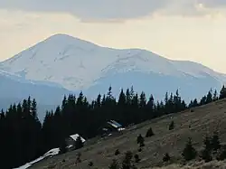 Pohled na horu za soumraku