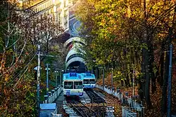 Pohled na vozy a dolní stanici