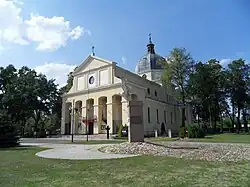 Místní kostel Nanebevzetí Panny Marie