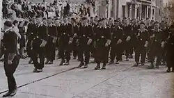 Kadeti důstojnické školy BKA na přehlídce v Minsku 22. nebo 27. června 1944.