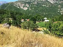 Pohled na vesnici Sence