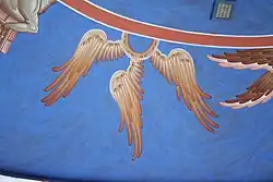 Trůny jsou často zobrazovány v podobě kol nebo okřídlených kruhů.[1]