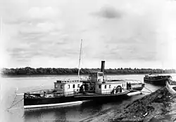 Lodní doprava na řece v roce 1890