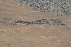 Letecký pohled na Vered Jericho, v pozadí město Jericho