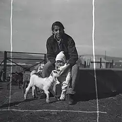 Na snímku je naznačen ořez fotografie